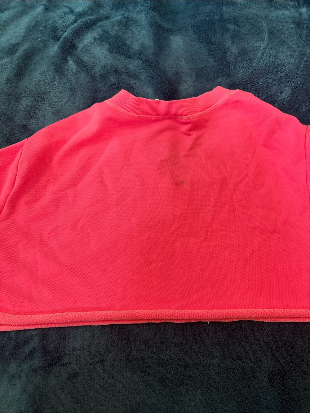 Out From Under Neon Pink Cropped V-Neck Sweatshirt Top Size Small - Picture 8 of 8